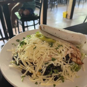Silver Spring House Restaurant - Black Bean and Chicken Salad - American Near Me - Cincinnati, Ohio