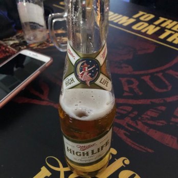 Rat Race Lounge - Very reasonably priced and COLD beer - Dive Bars Near Me - Kenosha, Wisconsin Rat Race Lounge - Very reasonably priced and COLD beer - Dive Bars Near Me - Kenosha, Wisconsin