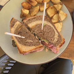Origo - Club sandwich with ham and chicken