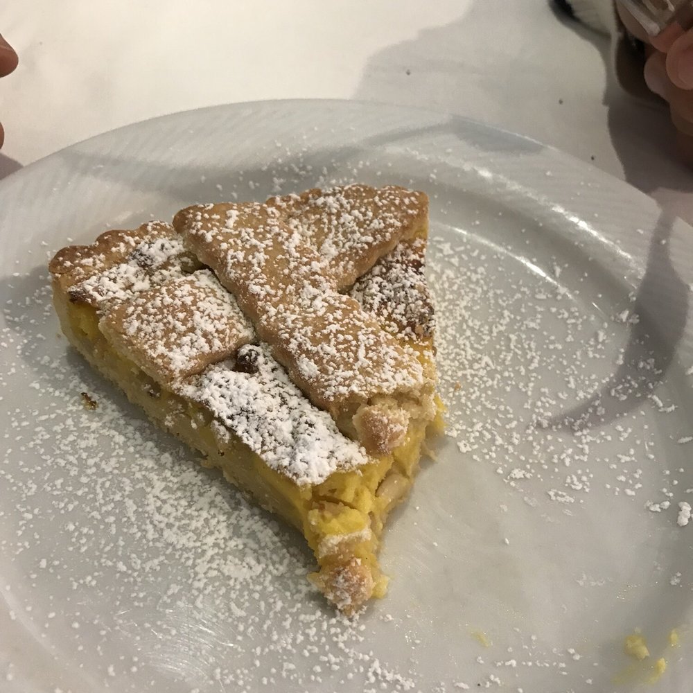 Le Lanterne - La torta de la Nona - Italian Near Me - Rome, RM