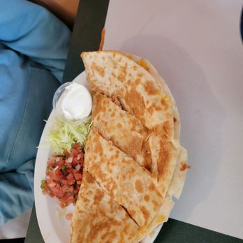 El Lago - Mexican Near Me - Zion, Illinois