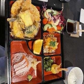 Huku Japanese Bistro - Salmon Sashimi Bento - Japanese Near Me - Davis, California Huku Japanese Bistro - Salmon Sashimi Bento - Japanese Near Me - Davis, California