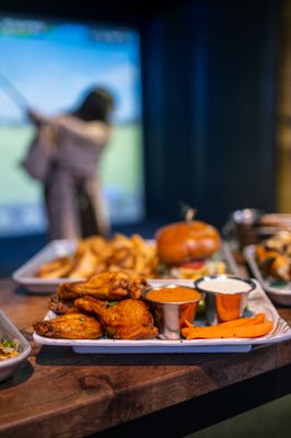 Fairway Social Trilith by null