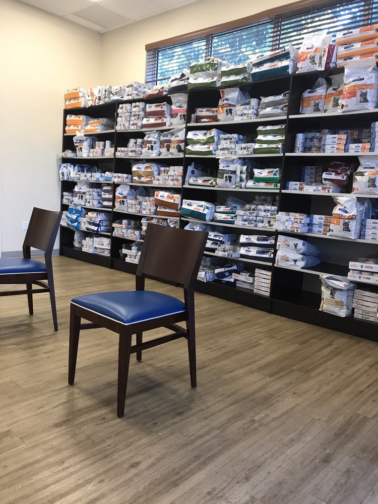 HEROES VETERINARY CLINIC 62 Photos & 115 Reviews 800 E Commercial