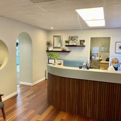 Christopher Molinar, DDS - Welcome desk
