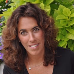 Salon 90 - 4th generation Cynthia D'Amico