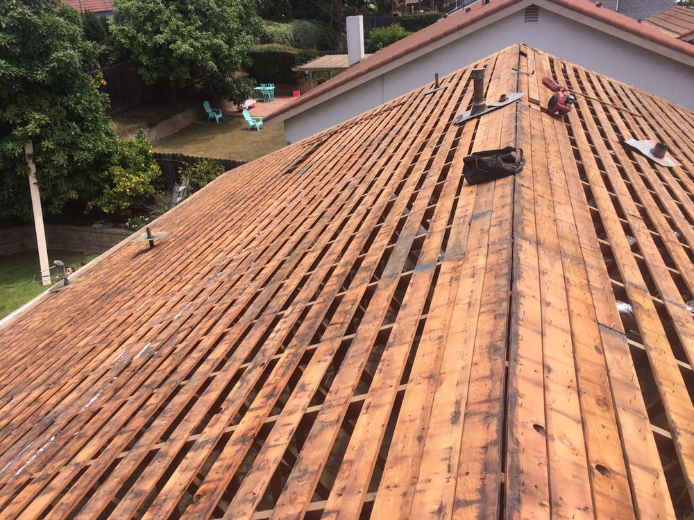 Slide of Ambriz Roofing