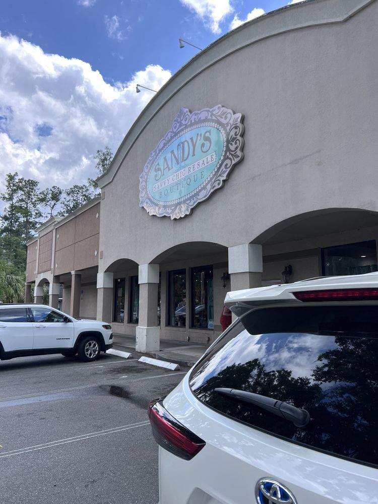 Sandy's Consignment Boutique Image