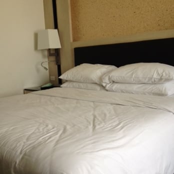 Seda Bonifacio Global City - Comes with a great bed! - Hotels Near Me - Taguig, NCR