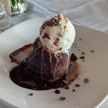 Chart House - Hot Chocolate Lava Cake - Seafood Near Me - Weehawken, New Jersey