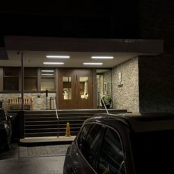 Vancouver Lawn Tennis and Badminton Club - Exterior