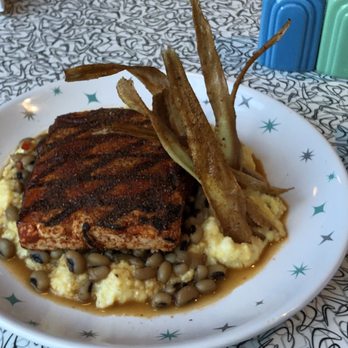 Crosstown Arts - BBQ Spicy Tofu with cheese grits - Cafes Near Me - Memphis, Tennessee