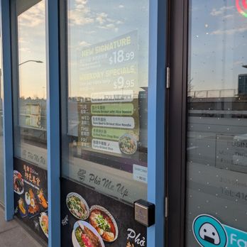 Pho Me Up - Daily specials with glare - Vietnamese Near Me - Toronto, Ontario