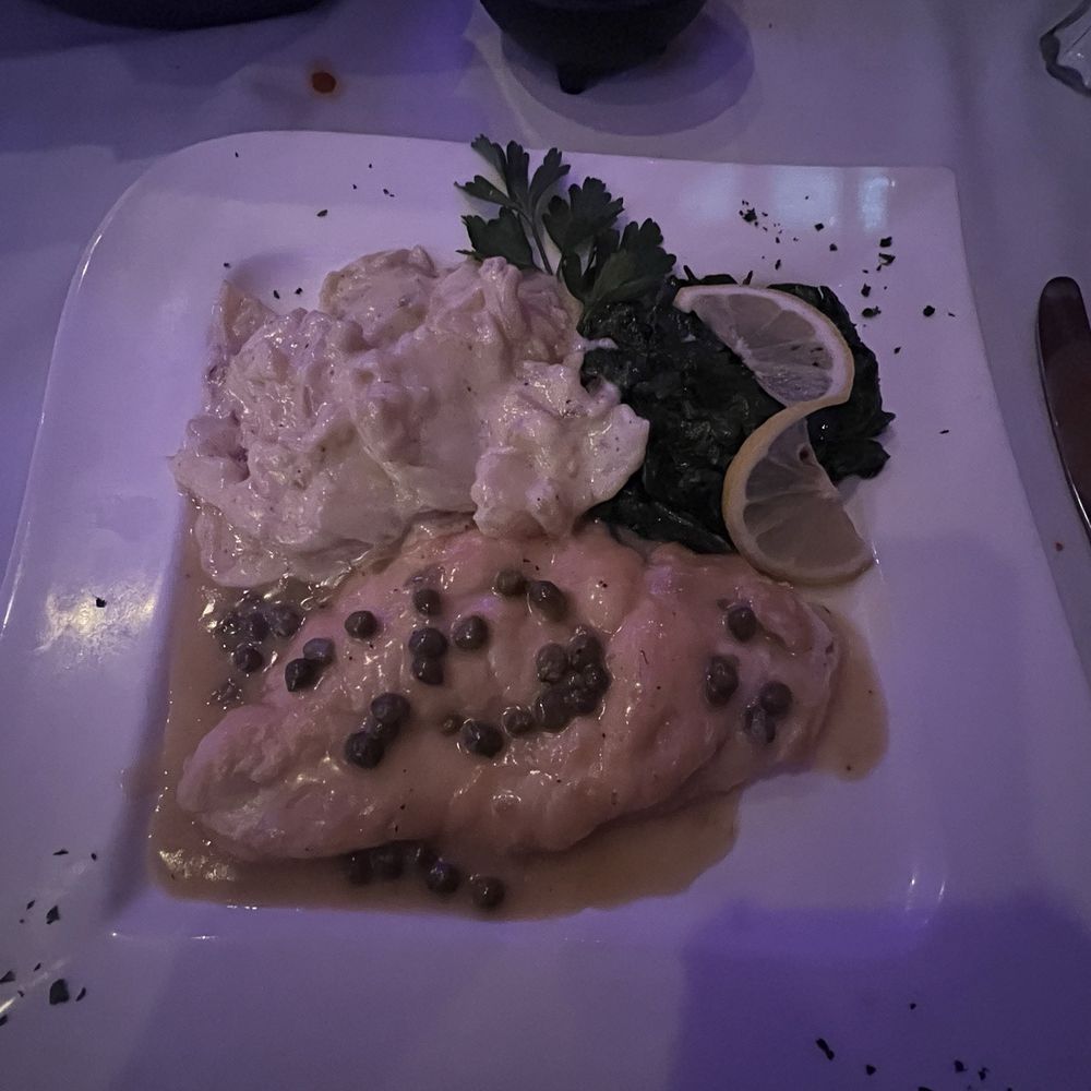 El Barzon - Pollo al Limone - Italian Near Me - Detroit, Michigan El Barzon - Pollo al Limone - Italian Near Me - Detroit, Michigan