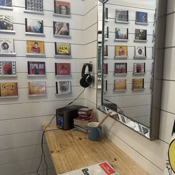 Cafe Roca - Music booth - Coffee & Tea Near Me - Charleston, South Carolina Cafe Roca - Music booth - Coffee & Tea Near Me - Charleston, South Carolina