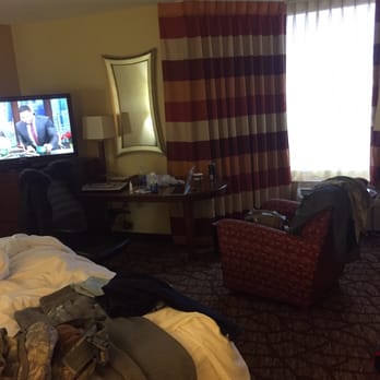 DoubleTree by Hilton Hotel Jackson - King size bedroom - Hotels Near Me - Jackson, Tennessee DoubleTree by Hilton Hotel Jackson - King size bedroom - Hotels Near Me - Jackson, Tennessee