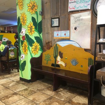 La Cocina Mexican Restaurant - Entrance - Mexican Near Me - York, Nebraska La Cocina Mexican Restaurant - Entrance - Mexican Near Me - York, Nebraska
