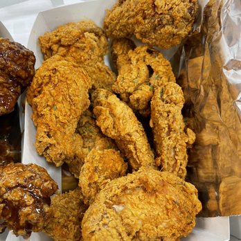 Rokstar Chicken Douglaston - Cajun garlic WINGS - HALF - Chicken Shop Near Me - Douglaston, New York