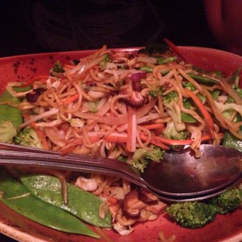 P.F. Chang's - Signature veg lo mein $ 10.95 - Chinese Near Me - Miami, Florida P.F. Chang's - Signature veg lo mein $ 10.95 - Chinese Near Me - Miami, Florida