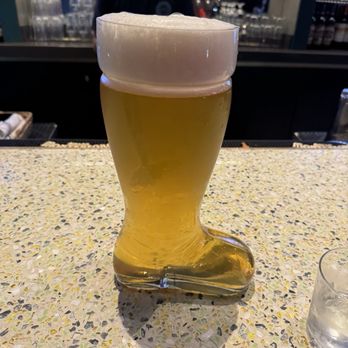 Sloane’s - Cocktail Bars Near Me - Boston, Massachusetts