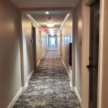Kew Gardens Apartments - Hallway - Apartments Near Me - Washington, DC, District of Columbia