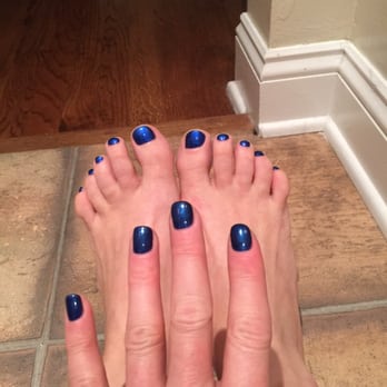 Ms.Z Nails & Spa - Chicago Cubs Blue! - Nail Salons Near Me - Chicago, Illinois