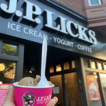 J P Licks - Coolidge Corner - Ice Cream & Frozen Yogurt Near Me - Brookline, Massachusetts