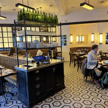 The Smith - Restaurant - New American Near Me - New York, New York