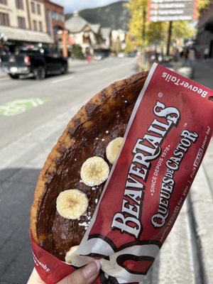 BeaverTails- Queues de Castor (Banff East) by null