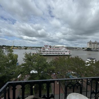 Arco Cocktail Lounge - View - Lounges Near Me - Savannah, Georgia Arco Cocktail Lounge - View - Lounges Near Me - Savannah, Georgia