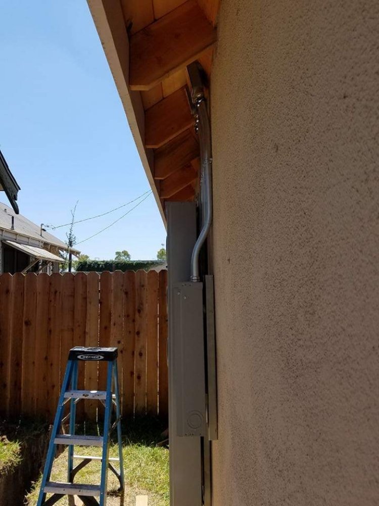 Slide of Juan’s Electric And Handyman