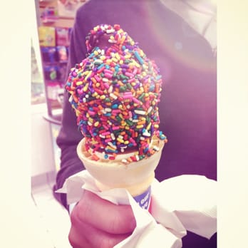 Dairy Queen Store - Dipped cone with sprinkles - Fast Food Near Me - Ferndale, Michigan