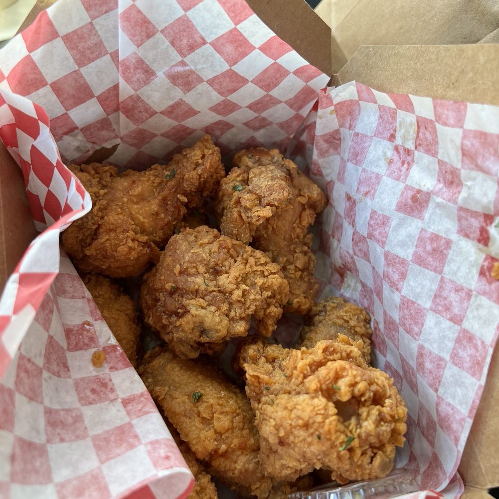 Von's Chicken - Kahului - Crispy Fried Shoyu Chicken - Half (10 pcs.) - Chicken Shop Near Me - Kahului, Hawaii