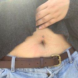 Oleander Piercing - Naval piercing