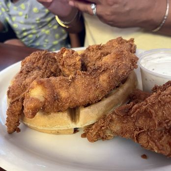 Southeast Eatery - American Near Me - Winter Haven, Florida