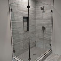 Luhmans Glass - Custom shower door