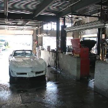 Centre d'Auto Damier - Auto Repair Near Me - Saint-Laurent, Quebec Centre d'Auto Damier - Auto Repair Near Me - Saint-Laurent, Quebec