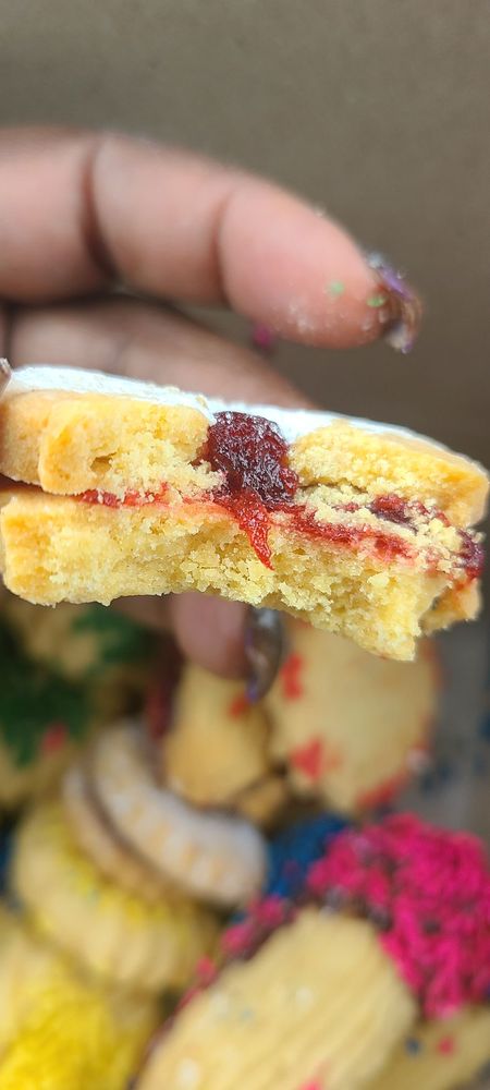 REGINA BAKERY - Updated August 2025 - 239 Photos & 75 Reviews - 256 Prospect Park W, Brooklyn