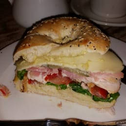 'The everything bagel' consisted of roast ham, roast chicken, cheese, mustard and salad. Tasted great! highly recommended