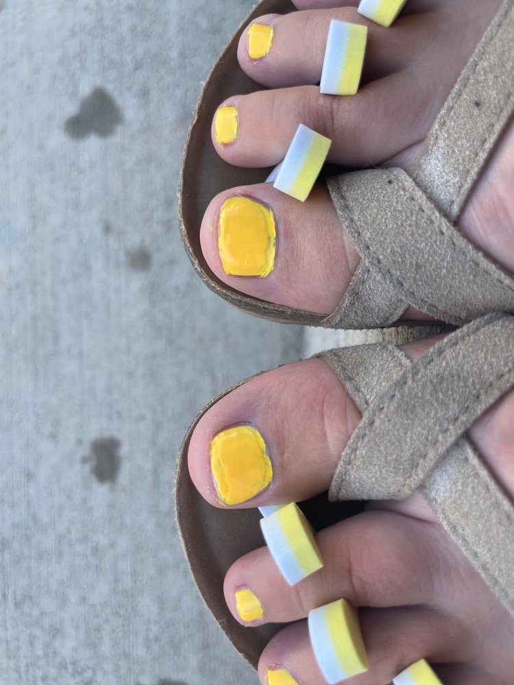 KIM’S NAILS Updated August 2024 6632 W 10th St, Greeley, Colorado