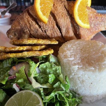 Sabores Restaurant - Mojarra Frita - Colombian Near Me - Orange, Connecticut