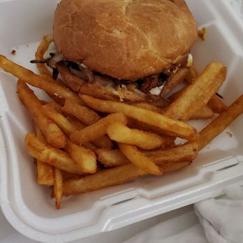 Mr Pepperoni - Mushroom bacon burger with fries - Pizza Near Me - Herndon, Virginia Mr Pepperoni - Mushroom bacon burger with fries - Pizza Near Me - Herndon, Virginia