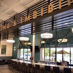 Gelson's Irvine Wine Bar