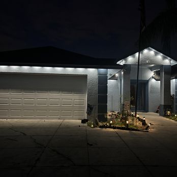 Am Pm Illuminations and Decor - Holiday Decorating Services Near Me - The Acreage, Florida