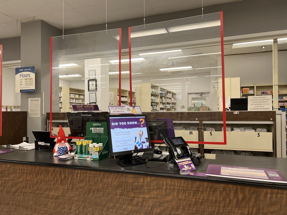 GIANT PHARMACY Updated October 2024 65 Photos 7137 Columbia Pike