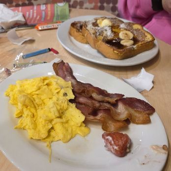 Elmer's Restaurant - French toast combo - Diners Near Me - Hillsboro, Oregon Elmer's Restaurant - French toast combo - Diners Near Me - Hillsboro, Oregon