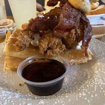 Maple Leaf Diner - Chicken, Bacon and Waffles - American Near Me - Dallas, Texas Maple Leaf Diner - Chicken, Bacon and Waffles - American Near Me - Dallas, Texas