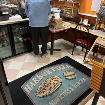 Harbor Pizza - Pizza Near Me - El Granada, California Harbor Pizza - Pizza Near Me - El Granada, California