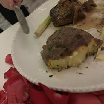 Il Cielo - Bland and not seasoned baked potato and disgusting fillet mignon. - Italian Near Me - Beverly Hills, California