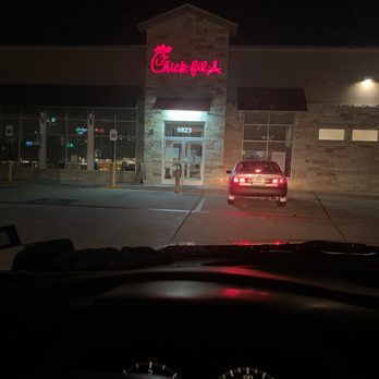 Chick-fil-A - Curbside pick up for the win - Chicken Shop Near Me - Cypress, Texas Chick-fil-A - Curbside pick up for the win - Chicken Shop Near Me - Cypress, Texas